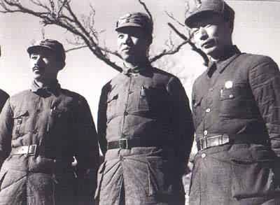 1938年，彭真（中）作为中共北方局代表常驻晋察冀边区。